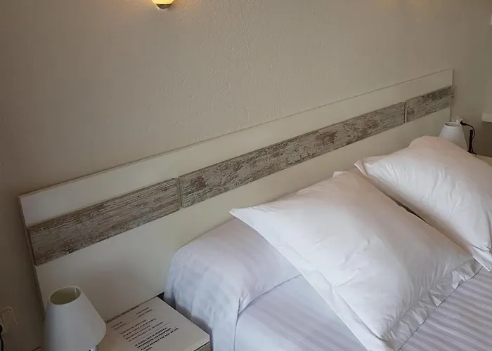 Hotell Ondina 2*