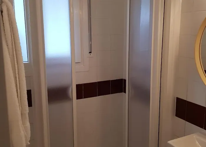 Отель Ondina 2*