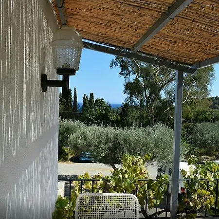 Ondina מלון 2*
